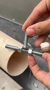 236K views · 162 reactions | Às vezes a solução está na peça mais simples. Com o parafuso certo, você resolve ajuste, fixação e alinhamento sem complicação. Pequeno detalhe que faz diferença grande no serviço. #UsoInteligente #DetalheQueResolve #TrabalhoPrático | Dicas Criativas de PVC | Facebook