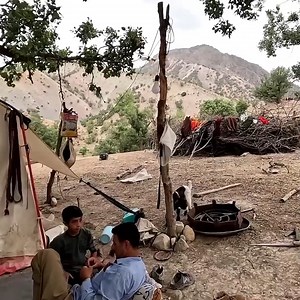 A nomadic woman gives birth in a remote place. | Family Cooking