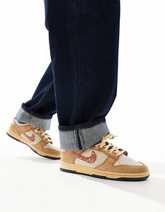 Nike Dunk Low Retro sneakers in beige and orange | ASOS