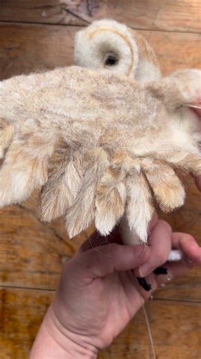 Somedays just feel magical. I absolutely love making Barn Owls and this one is my first flying owl, So many needle felting techniques to share with my membership this month. If you’d like to join us please message or email birdieandblossom01@gmail.com***#needlefelting #barnowl #owls #barnowlinflight #wings #needlefeltedbarnowl #subscriptionbox #wirearmature #wire #britishwildlife #needlefelt #owlart #woolart #woolsculpture #needlefeltedsculpture #handmade #woolfelt #craft #onlinetutorial #needle