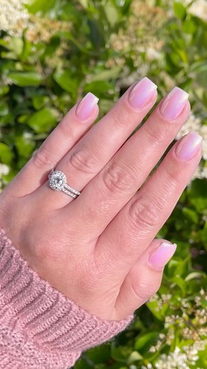 2.1K views · 44 reactions | @Heather | DIY DIP POWDER NAILS 濾 Do A Unicorn Chrome Manicure with Me Featuring @Sparkle & Co. Luxe Nails - Unicorn Chrome & @ritzydips - Whisper Dip Powder || #foryoupage #fypage #fyp #chrome #dippowder #dippowdernails #sparkleandco #ritzydips #chromenails #viral #gifted Gorgeous Combo, thanks Heather❣️殺 | Sparkle & Co. Luxe Nails | Facebook