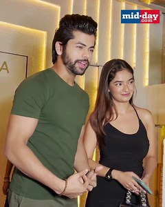 33K views · 80 reactions | #watch: Anushka Sen and Siddharth Nigam spotted at Akina in Bandra #anushkasen #anushkasenfanpage #anushkasenfanclub #siddharthnigam #siddharthnigamfans #CelebSpotted #MiddayEntertainment #entertainmentnews #entertainment #bollywood #mumbai | MiD DAY | Facebook