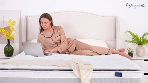 Vesgantti King Mattress, 12 Inch Pillow Top King Size Mattress in a Box, Optimized Memory Foam and Individually Pocket Springs, Pressure Relief & Motion Isolation, Plush Comfort & Fiberglass Free