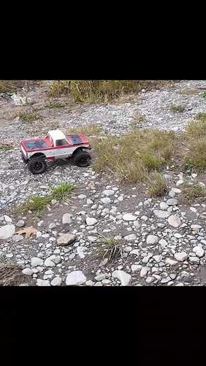 Keith's rig found a rock causeway YA!. #rockcrawling #axial #rockcrawler #naturelover | Try'd and True Discount hobbies 9054339074 .576 Ritson rd south Oshawa Ont | Facebook