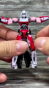 #Custom Transformers #RiseOfTheBeasts #ROTB #Arcee by Jhund The Jester #FansDeTransformers #Transformers | Fans de Transformers | Facebook