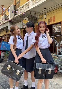 Okay na sana kaso may sumingit pa🙄🤣 #sabbyandsophia #marietwins🐵👭 ‼️‼️⚠️CONTENT ONLY⚠️‼️‼️ ‼️‼️⚠️FAKESCENES⚠️‼️‼️ ‼️‼️⚠️FAKEBODY⚠️‼️‼️