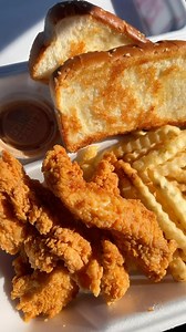 531K views · 2.1K reactions | Raising Canes  #asmr #eating #foodporn #foodie #fyp #reels | kie.eats | Facebook