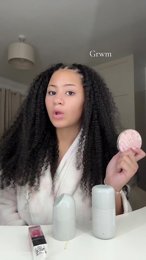 Alanna Herbert y su Boost Mini en Minecraft Earth