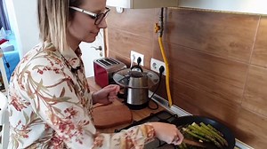 Tavaszi fokhagymás spárga köret