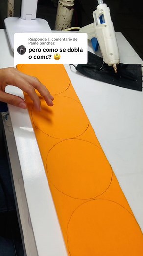 Tutorial: Cómo hacer una flor de cempasúchil de papel crepe