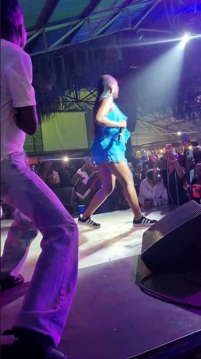Atenda Chinx live on stage