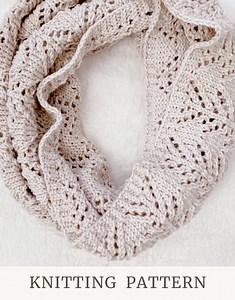 Easy Lace Cowl Scarf Knitting Pattern for Women, MAE Infinity Scarf for All Seasons, DK / Light Worsted Yarn - Etsy Canada