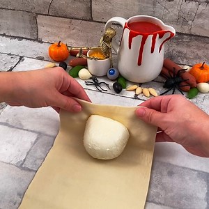 788K views · 3.7K reactions | Pizza da paura! La ricetta perfetta per una pizzata di Halloween 履‍♂️ | Chefclub Italia | Facebook