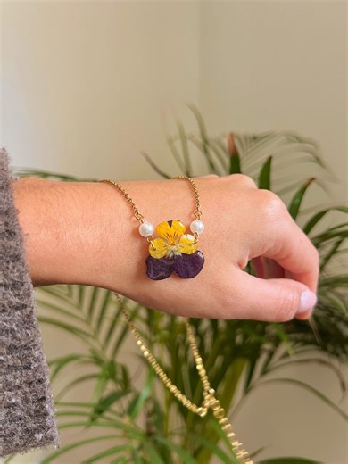 Real Pansy Necklace, Botanical Jewelry - Etsy