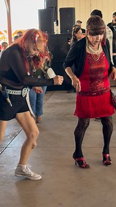 1.6M views · 9.8K reactions | Tarde de chicas #fypシ゚ #LimitedTimeEvent #sundayevent #frenchlanguage #bailesperrones #mondaynight #holidy #holiday #familygathering #fblifestyle | Puro baile de texas | Facebook