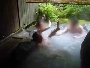 Mixed bathing, a pleasant experience: 楽しい露天風呂