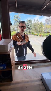 Prea instagramabil ca să nu-l pozezi de mai multe ori ! 😁 ____ #bubblewafflesploiesti #fyp #ploiesti #romania #clatiteuriase #viralvideotiktok | Choco Kebab & Bubble Waffles Ploiești