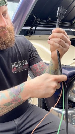 Braided Wire Loom Hack 🔧🤜🤛 | SIMPLE.C10