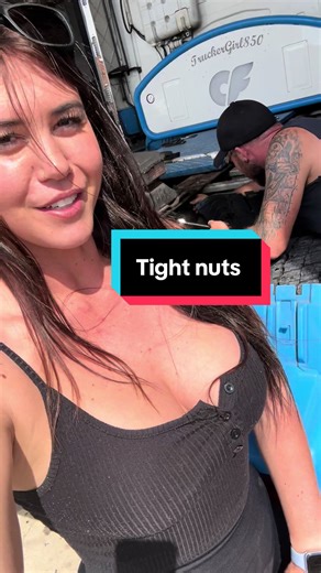 Trucker Support: Helping Each Other on the Road