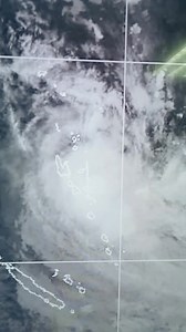 📣Severe Tropical Cyclone Lola Update Severe Tropical Cyclone Lola has slightly weakened to Category 4 early this morning with the eye pattern from yesterday getting filled as shown in the Himawari satellite loop below. Hurricane force winds of up to 165kmhr expected near the center as it moves southwest over Pentecost/Ambryn as it continues to affect Vanuatu today. It is expected to be west of Malekula later today and continue to weaken while moving towards New Caledonia. Please refer to the la