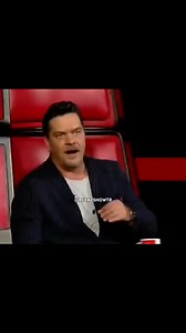 Girişimci ve e-ticaretin öncüsü Jeff Bezos, e-ticaret şirketinin Amazon’un kurucusu ve yönetici başkanı, The Washington Post’un sahibi ve uzay araştırma şirketi Blue Origin’in kurucusudur. 1964 yılında New Mexico’da doğan Bezos, bilgisayarlara erken yaşta ilgi duymaya başladı ve Princeton Üniversitesi’nde bilgisayar bilimi ve elektrik mühendisliğini okudu. Mezun geldikten sonra Wall Street’te çalıştı ve 1990’da yatırım şirketi DE Shaw’da en genç başkan yardımcısı oldu. Dört yıl sonra Bezos, inte