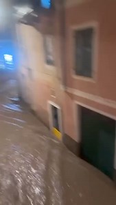 Quiliano, Savona, Italia, acum 2 zile Video: MeteoNews 24 | Meteo Buzau Original