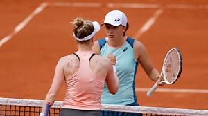 French Open 2022: Iga Swiatek seals 30th win in a row, beats Alison Riske to reach 3rd round