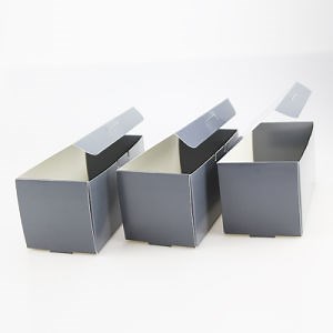 [Hot Item] Promotional White Cardboard Dessert Cake Paper Box with Folding