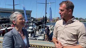 Ambassador Trooster was samen met wethouder Hilbert Bredemeijer uit Den Haag aanwezig in Aarhus voor de start van de Ocean Race voor een bijzondere reden. | Embassy of the Netherlands in Denmark