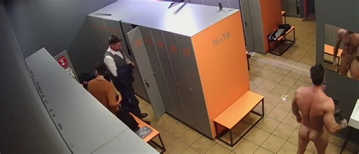 Ip spy cam muscle str8 guy in locker room part 1