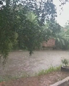 15 reactions | As fortes chuvas que caíram na tarde dessa sexta-feira (21) deixaram os moradores de Itapuã em alerta para essa madrugada. | Itapuãcity | Facebook