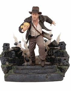 Soška Indiana Jones - Raiders of the Lost Ark Deluxe Gallery Diorama