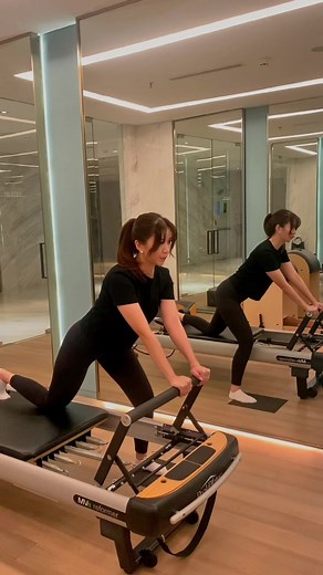 Pilates di rumah aja👍👍👍