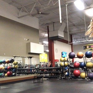 Getting it! 💪🏻🥊 #knockoutfit #fitnessboxing #personaltraining #hiit #cardio #hitithard #sweatsesh #coretraining | Knockout Fit