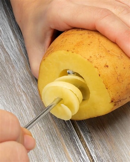 122K views · 1.7K reactions | The gadgets every kitchen needs! | MetDaan Creative | Facebook