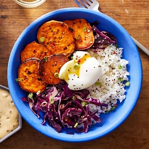 🙋 ATTENTION SHOPPERS: We're giving away 5 meals FREE ($50 value) with your first 2 boxes. Redeem now by visiting cook.ba/2Eo4I2H! Offer valid for a limited time only so hurry up to get this exclusive deal! What's inside your delivery-- 🌽 Farm-Fresh, Seasonal Produce 🐄 Premium Meats With No Added Hormones 🐟 100% Sustainable Seafood 💸 Starts At $8.99 Per Serving | Blue Apron