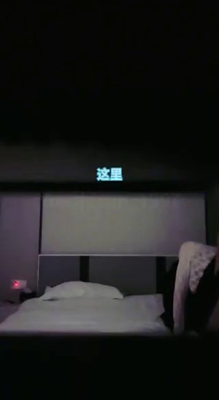RT @MissMeaki: 25岁185cm75kg，退伍兵，我看他年纪有点大，便坦白我的身份。“我找的就是你。”于是我穿上女装，做好翻车的准备，见面时挺尴尬的，因为他太帅了，他摸到我的大白屁股时，15cm跃跃欲试，骚话全程，早知道他那么配合就光明正大拍他。30分钟大量对话，…