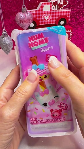Num Noms Dippers 🍓🫐#numnoms #numnomsdippers #oddlysatisfying #slime #unboxingtoys | Vivizone