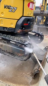 Disponible nos Mini-pelle en bon état de fonctionnement #pelle #minipelle #yamaha #VIO27 | Materiels Services