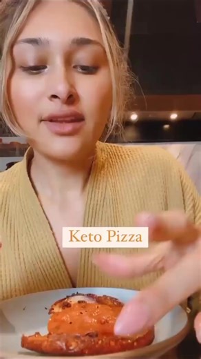 KETO PIZZA 🍕 (3 MIN) Credit - @low.carb.love Have you tried this? Some of you have been saying that your cheese crisps come out a mess or super greasy so I tried it with reduced fat and it worked! If you're having trouble with your crisps, make sure you're cooking it long enough and don't take it out too early (it looks like it's almost burnt) All you need is: Mexican blend cheese (full fat or reduced fat) Jalapeno Red Onion Pepperoni You don't need to add more cheese on the top, it comes out f