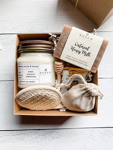 Oatmeal Honey Milk Gift Box, Gift for Women, Thank You Gift Ideas, Spa Gift Set, Candle Gift Set, Birthday Gift Box - Etsy