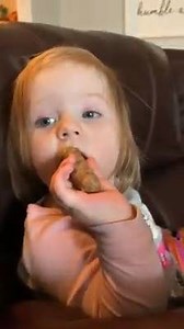 "What are you eating?" "Poop!" "That's not poop!" STORY: https://kutv.com/news/local/toddlers-answer-to-a-simple-question-supports-old-adage-kids-say-the-darndest-things | KUTV 2News
