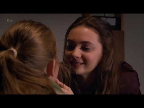 Liv Flaherty 14th February 2018 - liv kisses gabby
