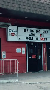 A honkeytonk in London, Ontario!! :) #londonontario #cowboysranchlondon #bowlingforsoup #canadiantour | Jaret Reddick