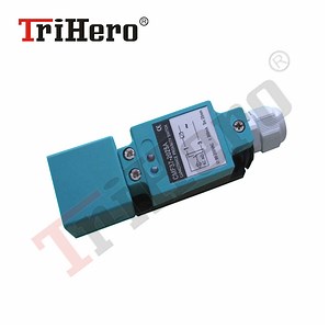 [Hot Item] IP67 Cmf37 No Nc Angular Column Square Type Capacitive Proximity Switch Sensor