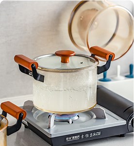 [Hot Item] 3L Large Capacity Clear Pyrex Glass Cooking Pot with Wooden Double-Ear Handle for Soup Noodle