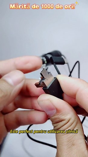 🧐Acesta este un microscop digital USB de înaltă definiție care poate fi utilizat prin conectarea la telefon sau computer. Are un design pliabil și rotativ, fiind compact și portabil. Oferă o mărire de 1000x, permițându-vă să vedeți clar chiar și porii de pe braț. Este perfect pentru utilizarea zilnică, cum ar fi reparații și inspectarea obiectelor minuscule. Poate explora cu ușurință zone inaccesibile în aer liber și permite chiar și fotografierea cu un singur clic - este incredibil de convenab