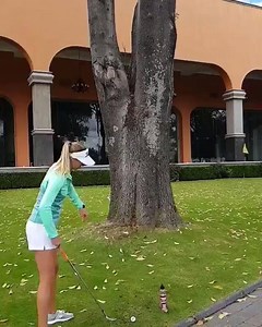 Quelle précision ! 😳🏌🏽‍♂️⛳️ | Golfathome.com