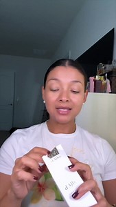 9.8K views · 2.1K reactions | Este sérum es la base de todo mi skincare: rellena, ilumina y deja la piel increíble.✨ Comenta “QUIERO” y te envío el Link  | Yesmin Vanessa | Facebook