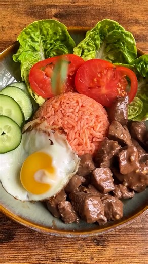 204K views · 113 reactions | Bœuf loc lac, une recette de notre amie @salutcestclaire membre du club des créateurs Chefclub - Suivez @salutcestclaire sur Instagram et Tiktok :) | Chefclub | Facebook